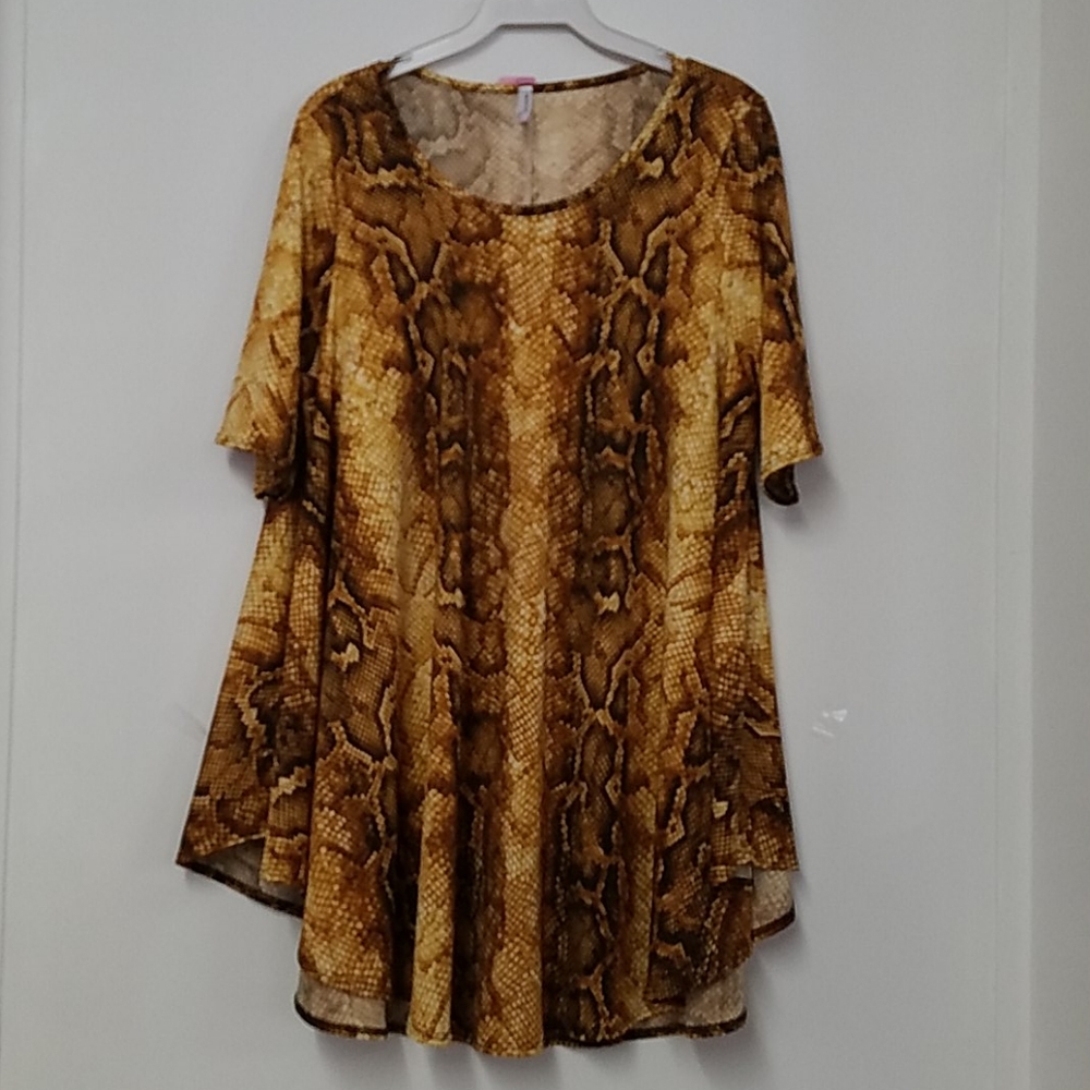 New Snakeskin Print Tunic Extra Plus 3x 4x